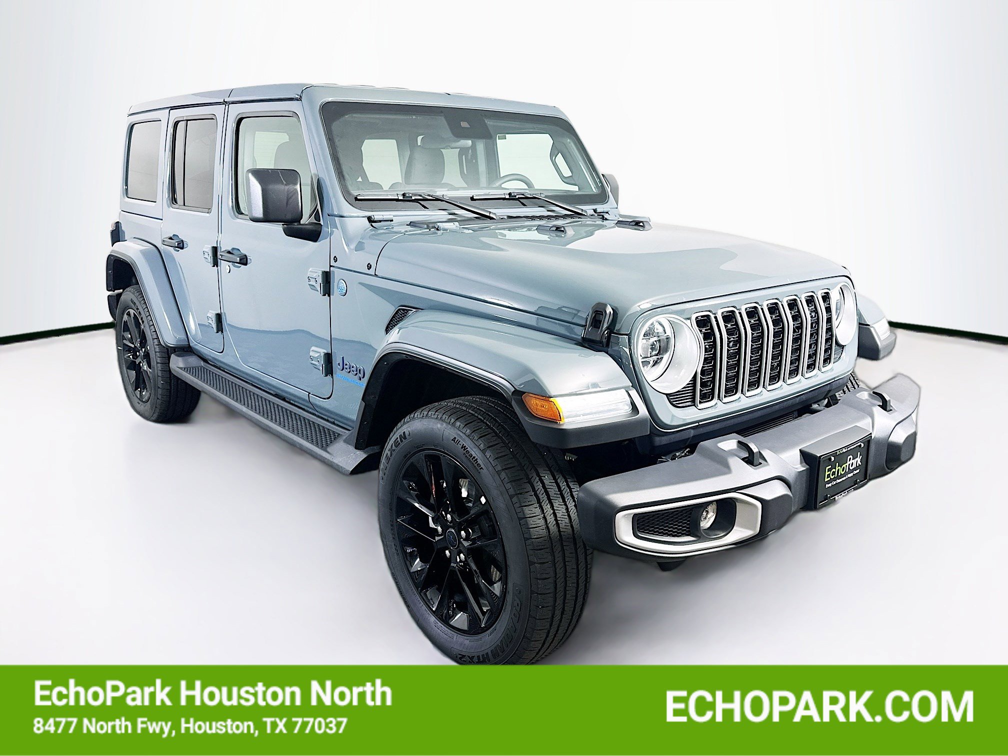 Used 2025 Jeep Wrangler Sahara image 1