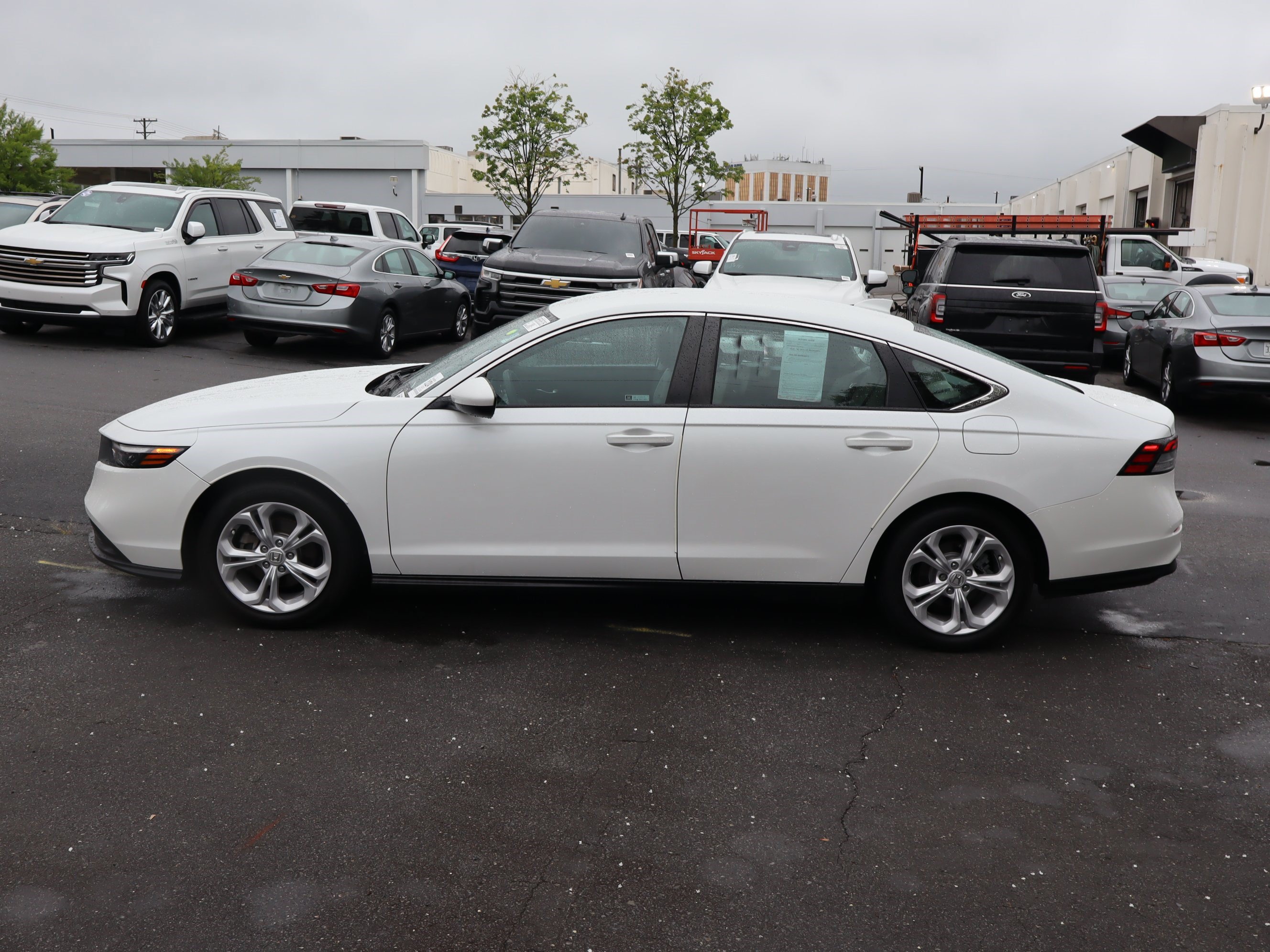 Used 2023 Honda Accord LX image 7
