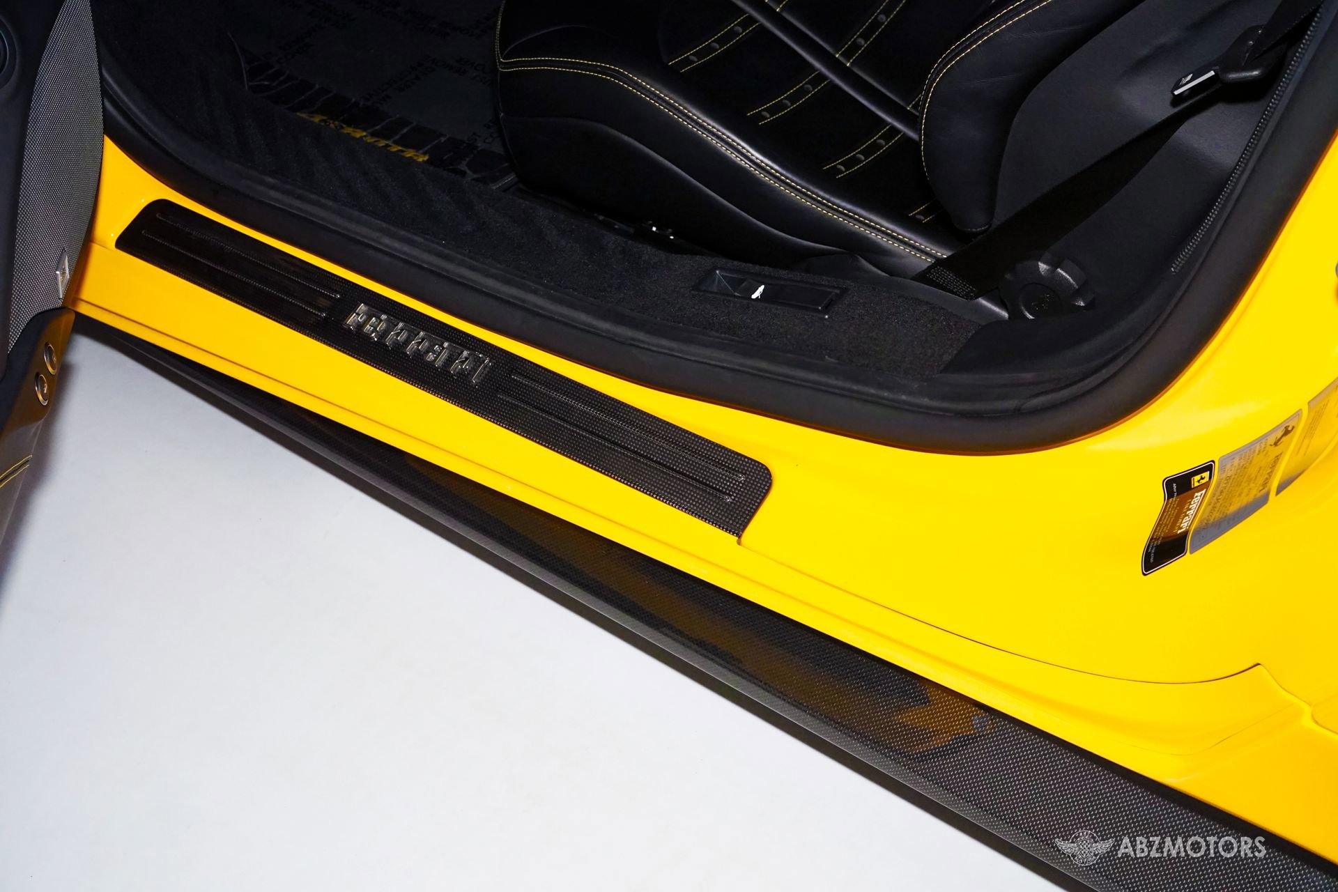 Used 2018 Ferrari 488 GTB image 13