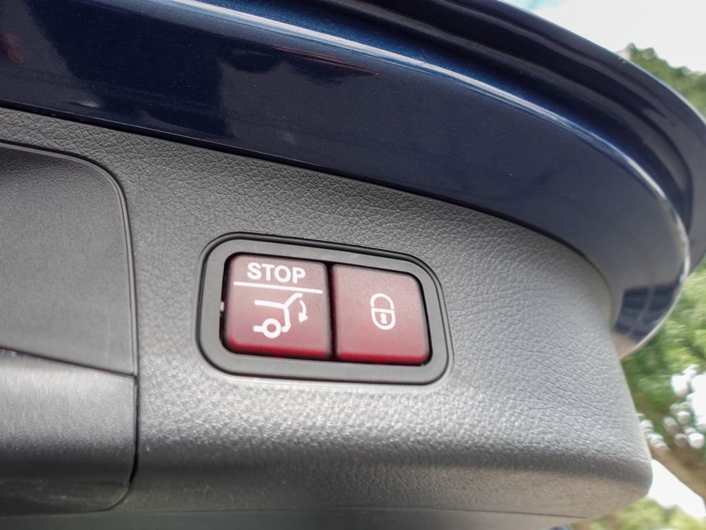 Used 2021 Mercedes-Benz GLA 250 4MATIC image 26