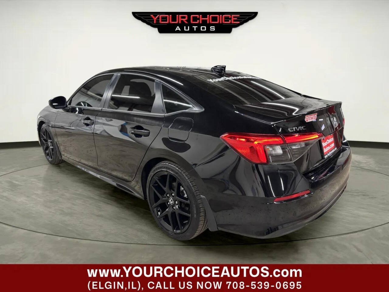 Used 2023 Honda Civic Sport image 3
