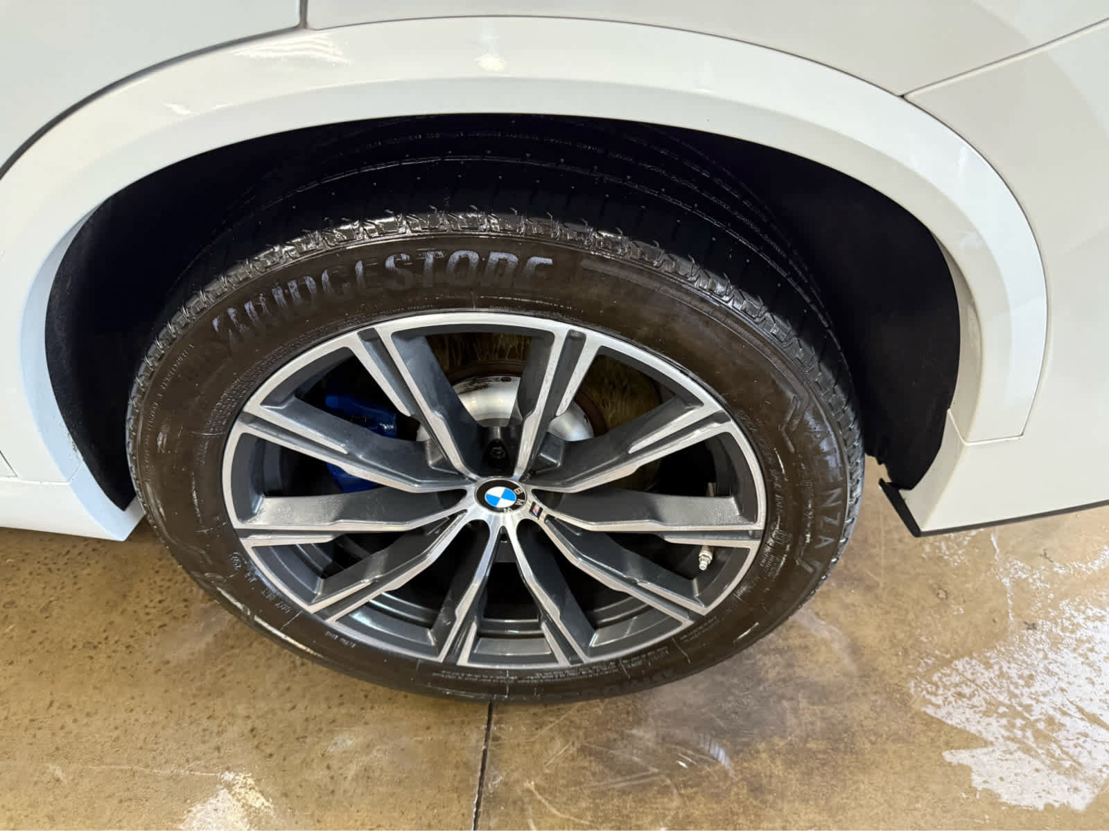 Used 2023 BMW X5 M50i image 29