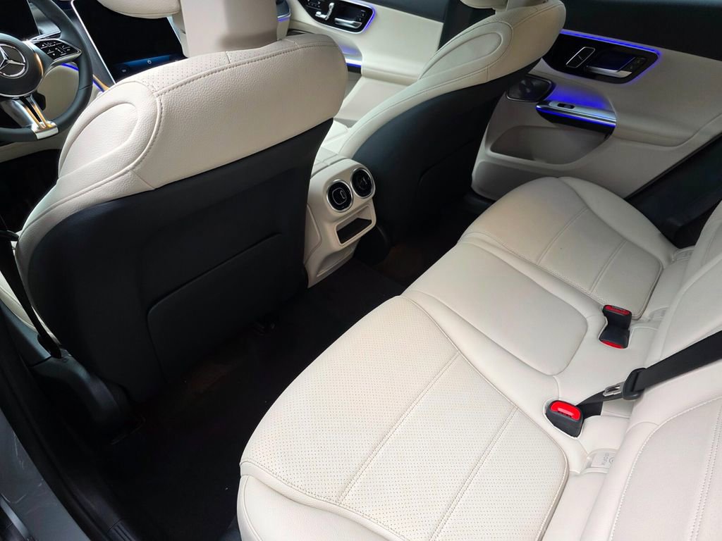 New 2026 Mercedes-Benz GLC 300 image 13