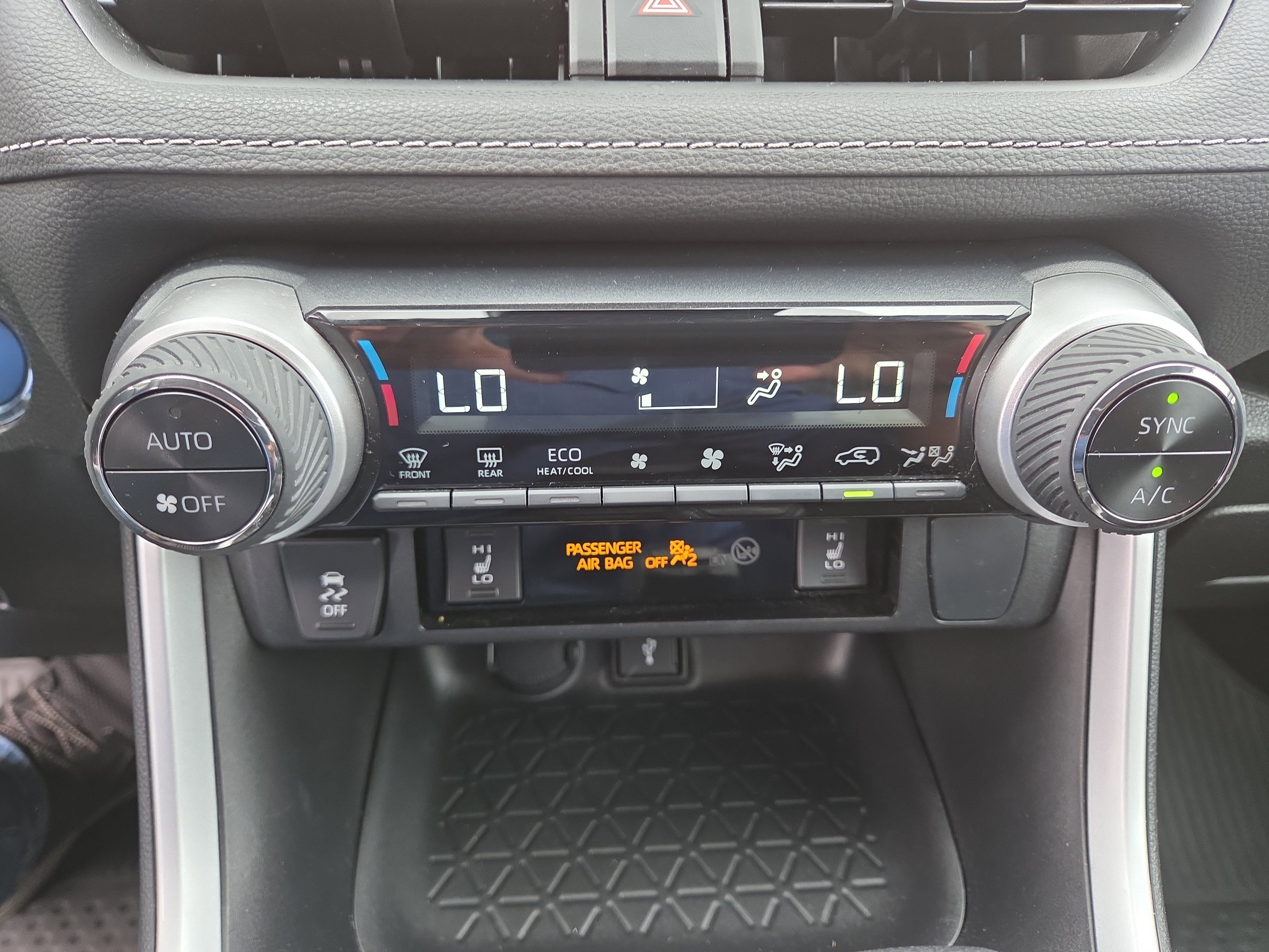 Certified 2022 Toyota RAV4 XLE w/ Convenience Package image 24