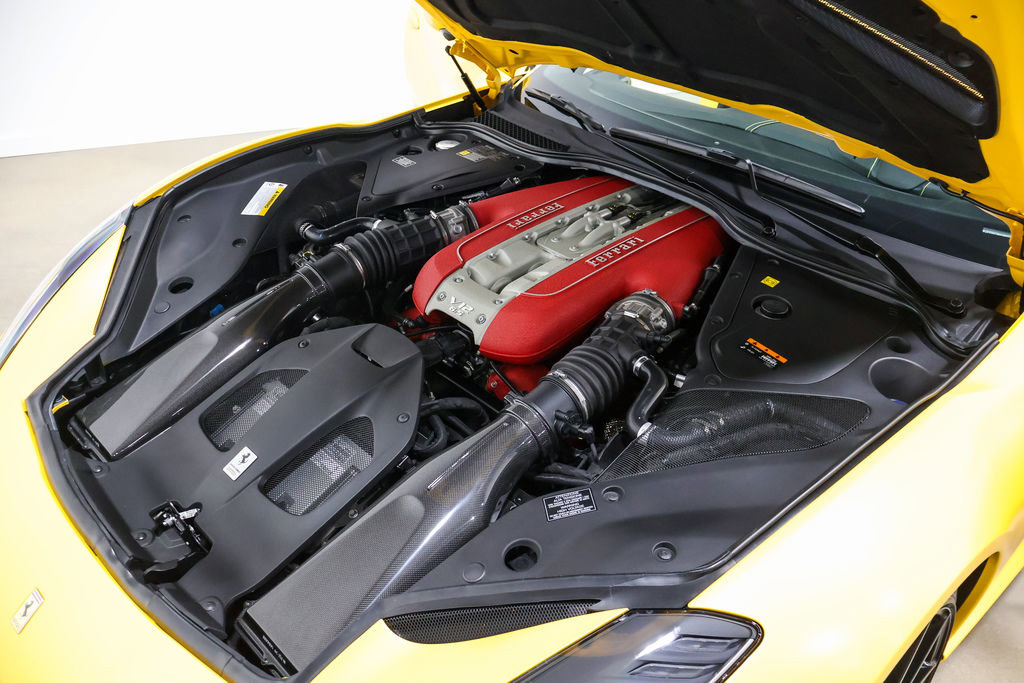 Used 2022 Ferrari 812 GTS image 58