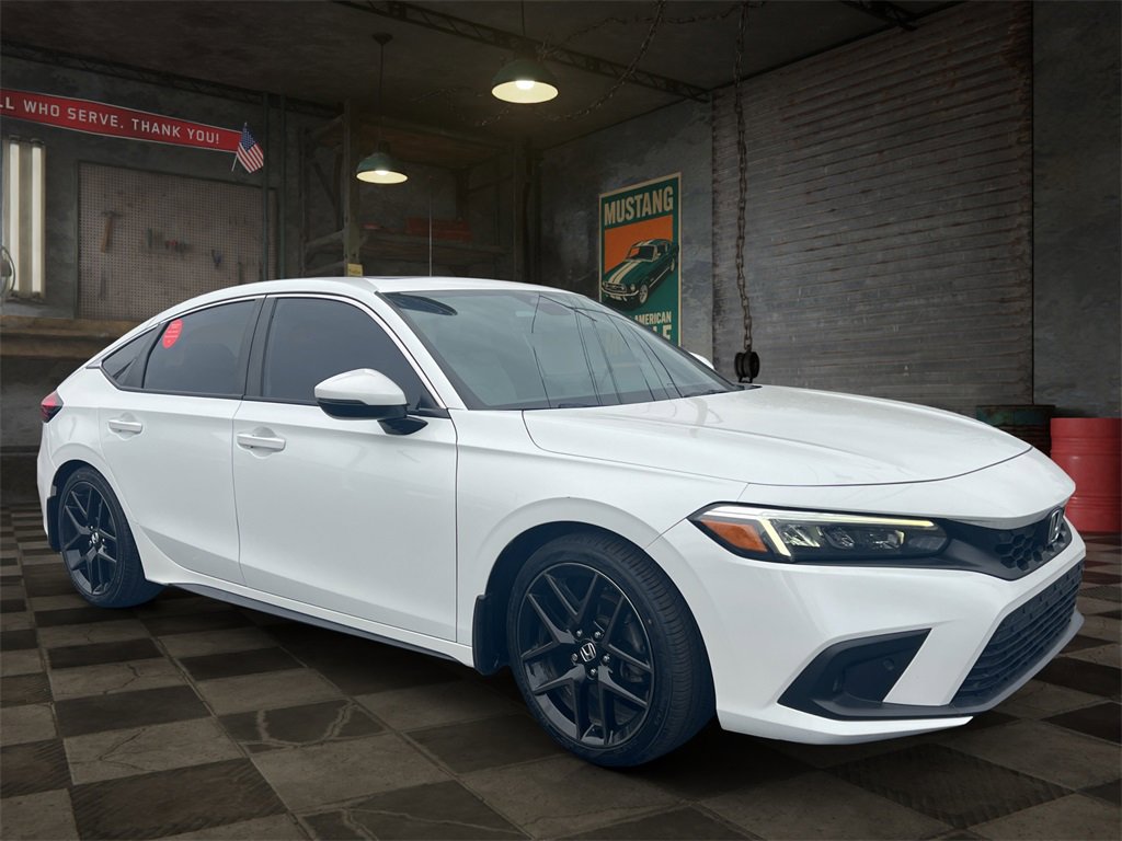 Used 2022 Honda Civic Sport Touring image 2