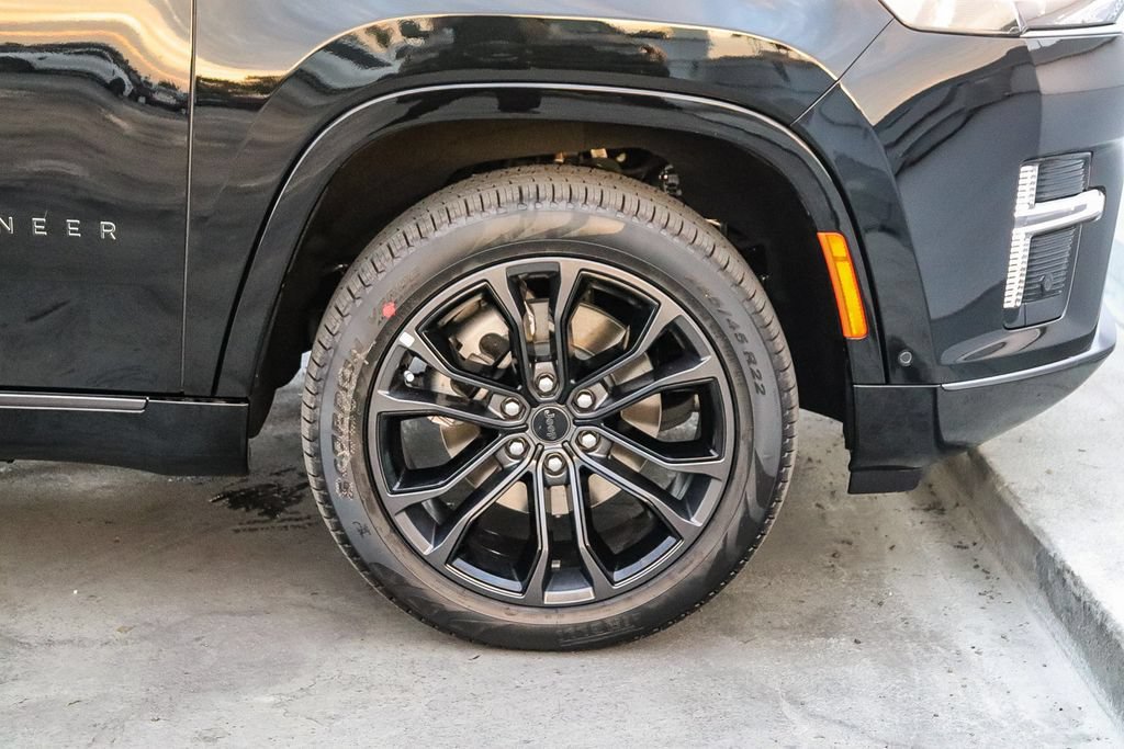 New 2026 Jeep Grand Wagoneer Summit AWD/4WD image 11