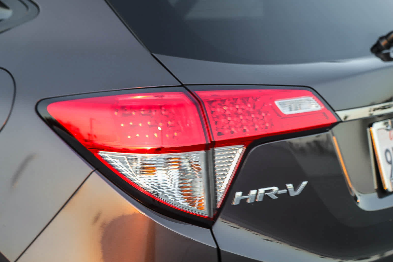 Used 2021 Honda HR-V EX image 9
