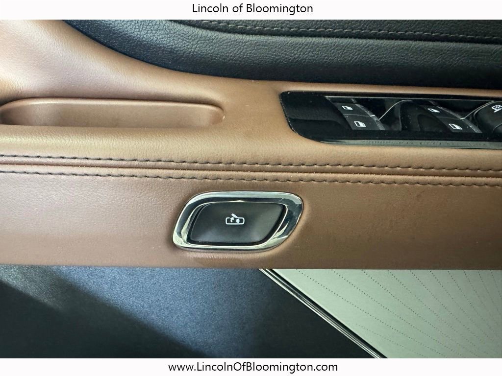 Used 2025 Lincoln Aviator Reserve w/ Equipment Group 201A AWD/4WD image 41