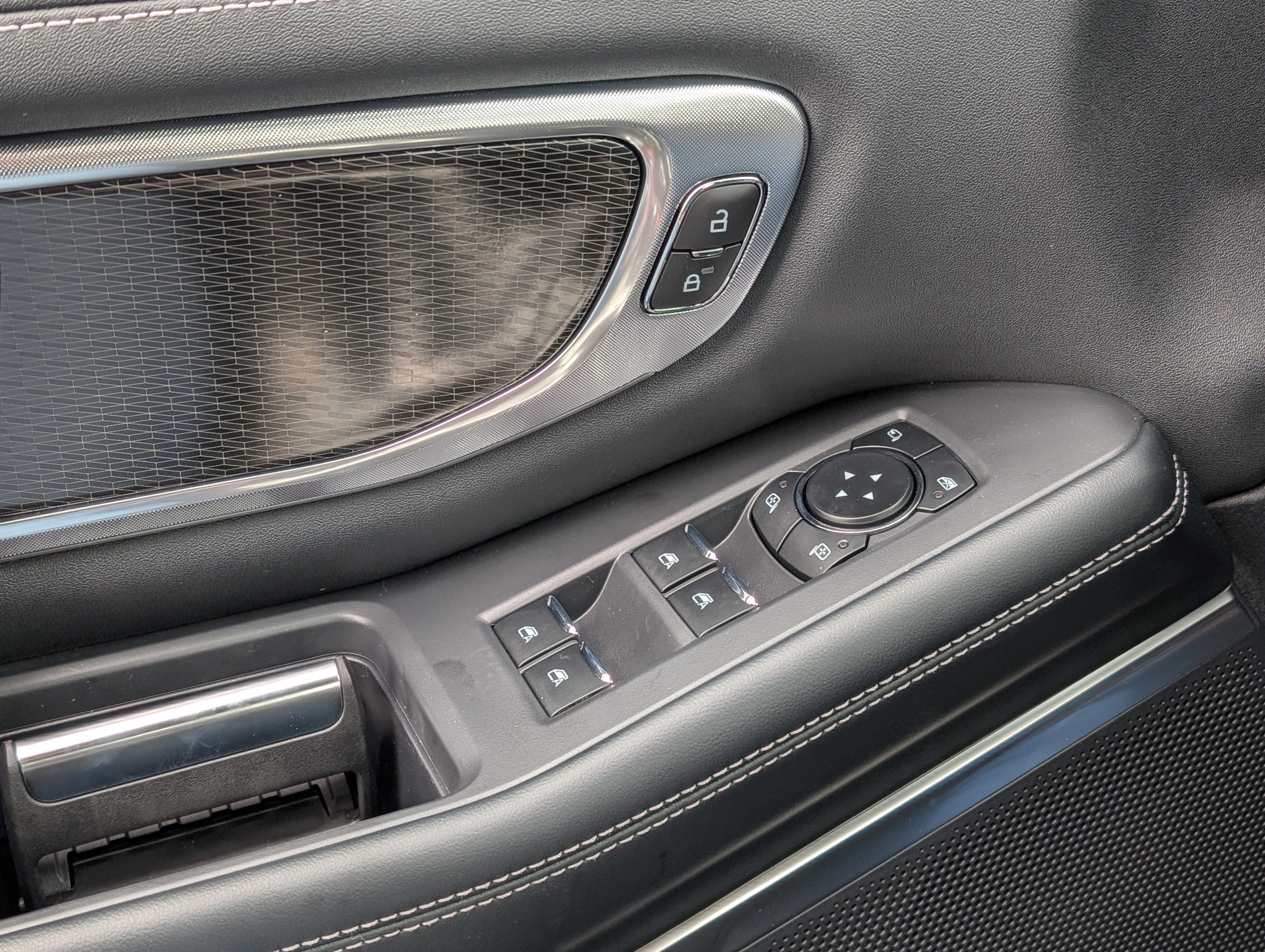 New 2026 Ford Expedition Max Platinum w/ Stealth Appearance Package image 17