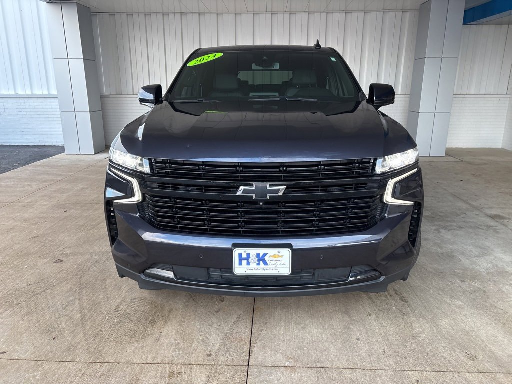 Used 2024 Chevrolet Tahoe RST w/ RST Performance Edition image 2