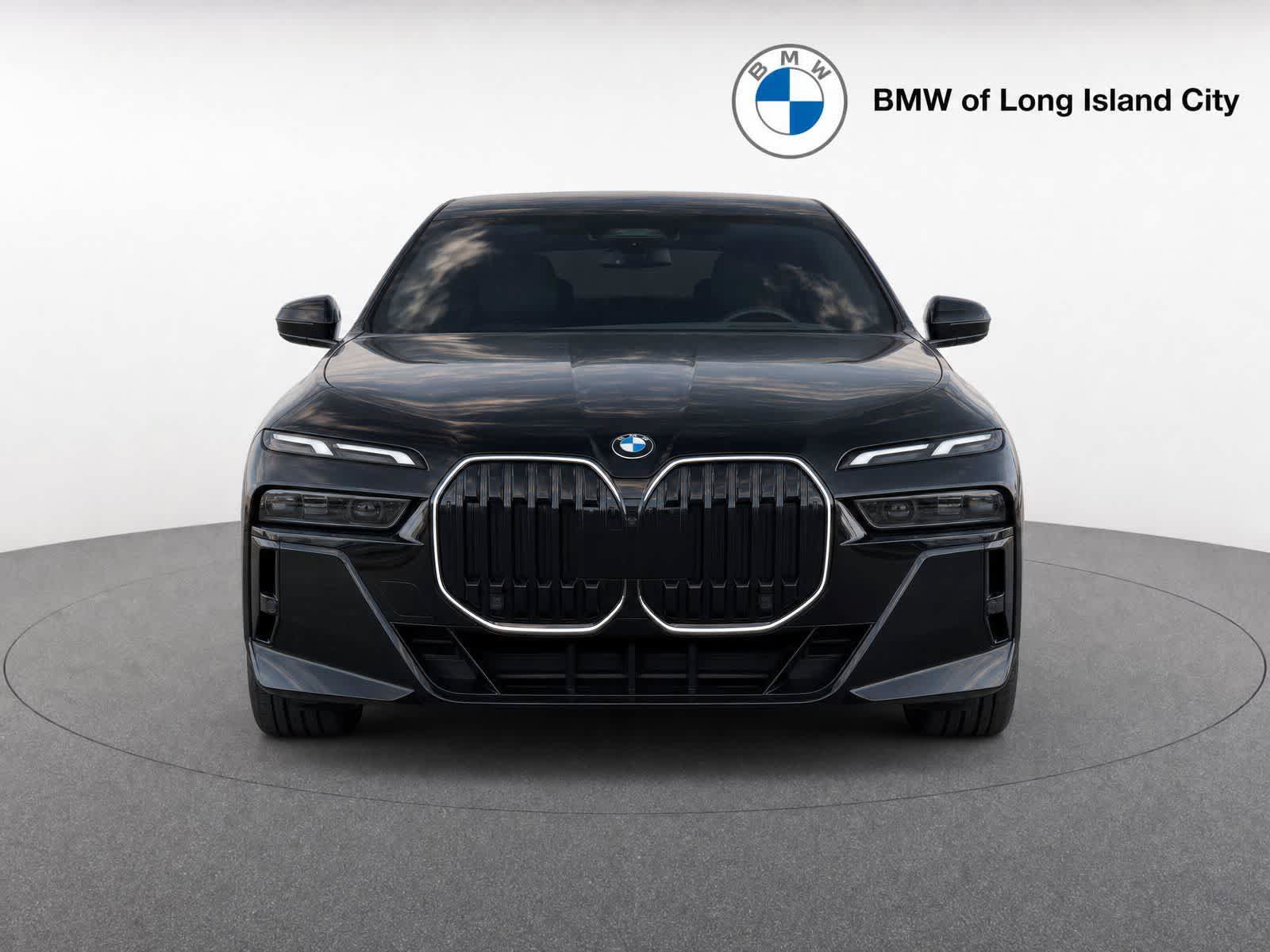 New 2026 BMW 740i xDrive w/ Premium Package AWD/4WD image 2