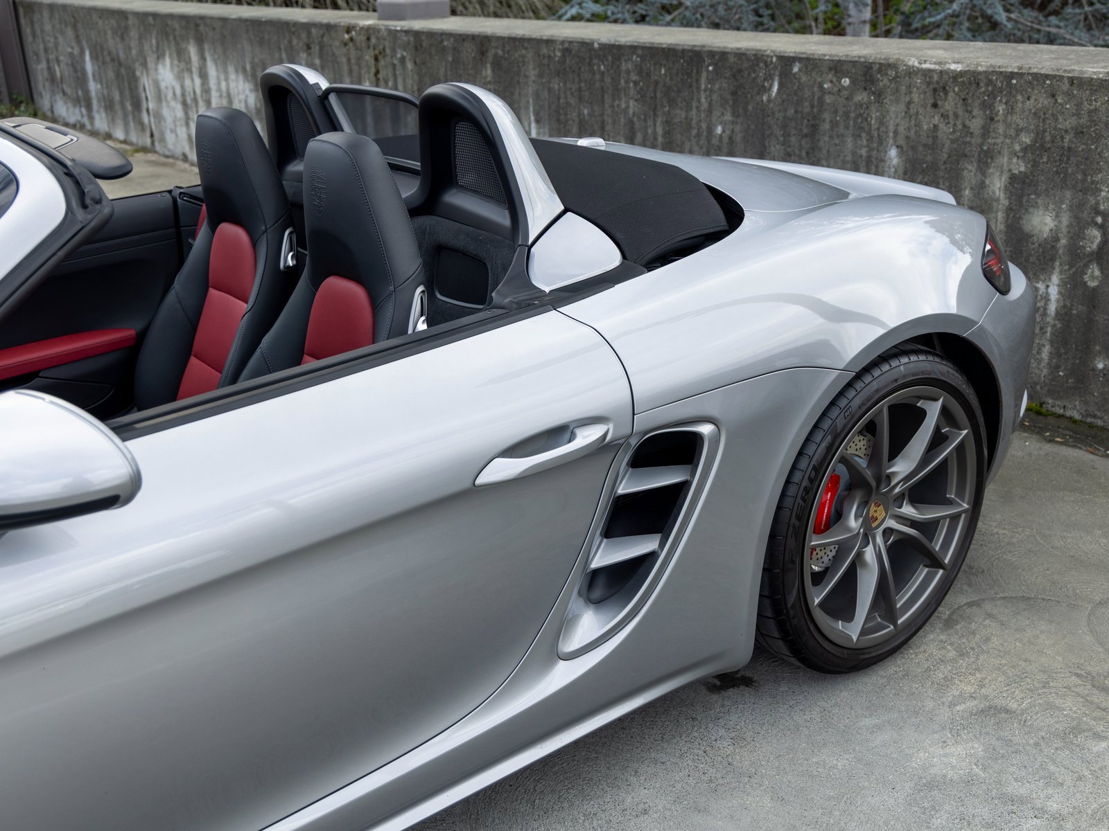 Certified 2025 Porsche 718 Boxster S image 18