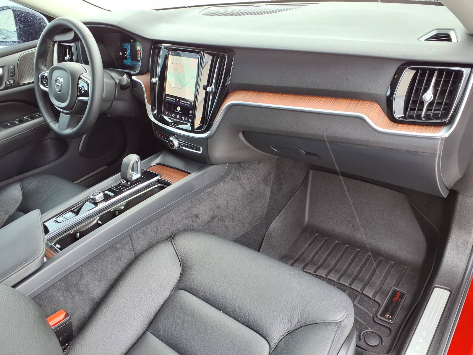 Certified 2024 Volvo S60 B5 Plus FWD image 10
