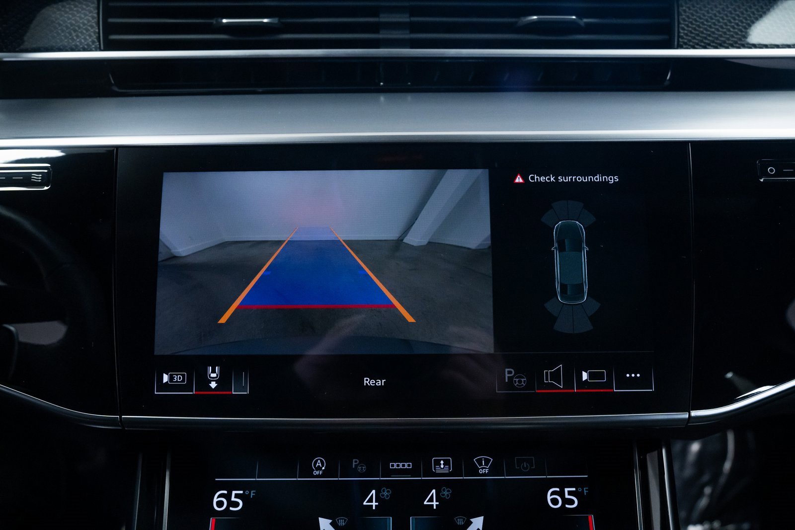 Used 2025 Audi S8 image 12