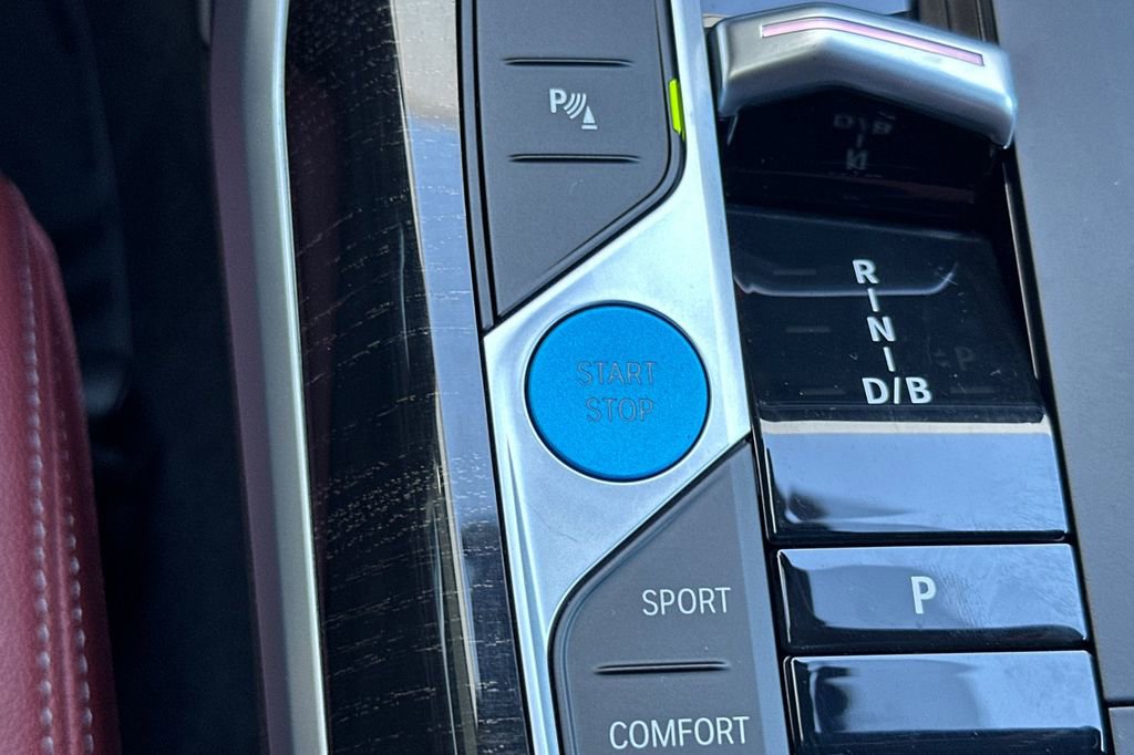 Used 2023 BMW i4 eDrive35 image 25