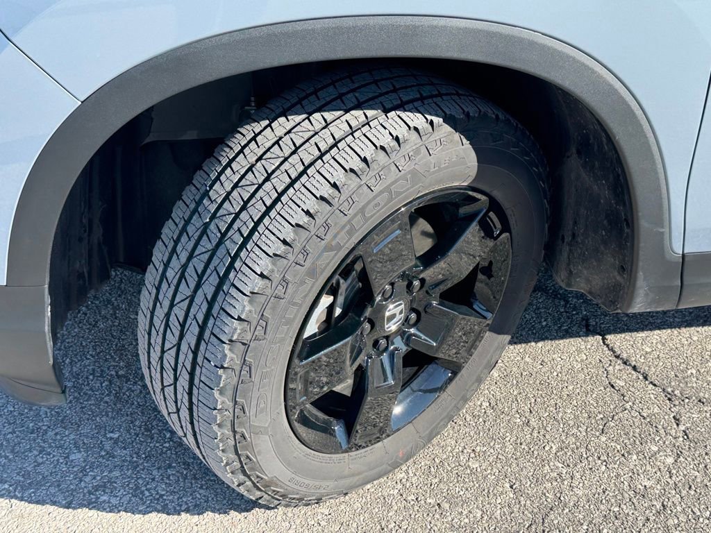 Used 2025 Honda Ridgeline Black Edition image 39