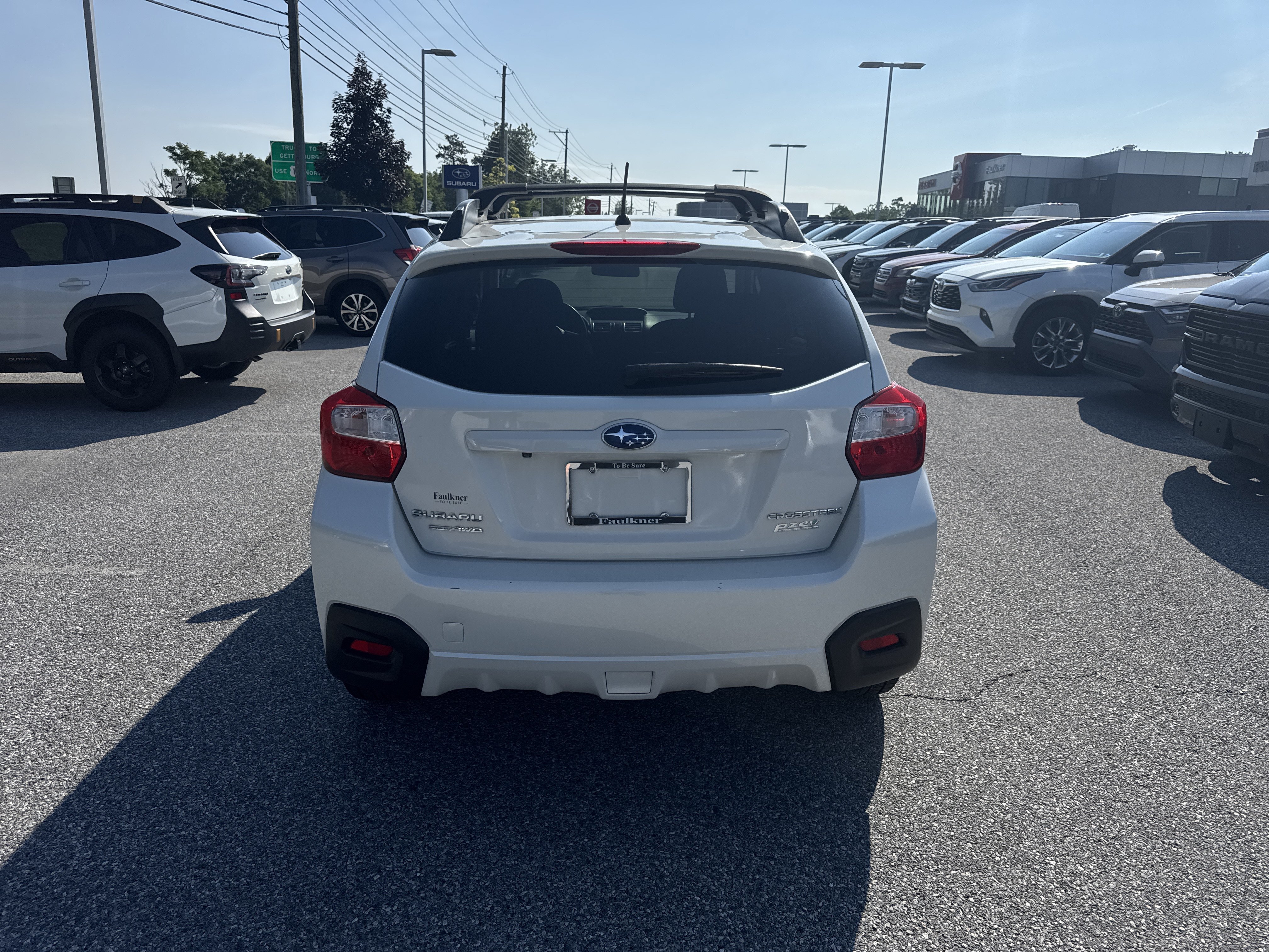 Used 2017 Subaru Crosstrek 2.0i Premium AWD/4WD image 25