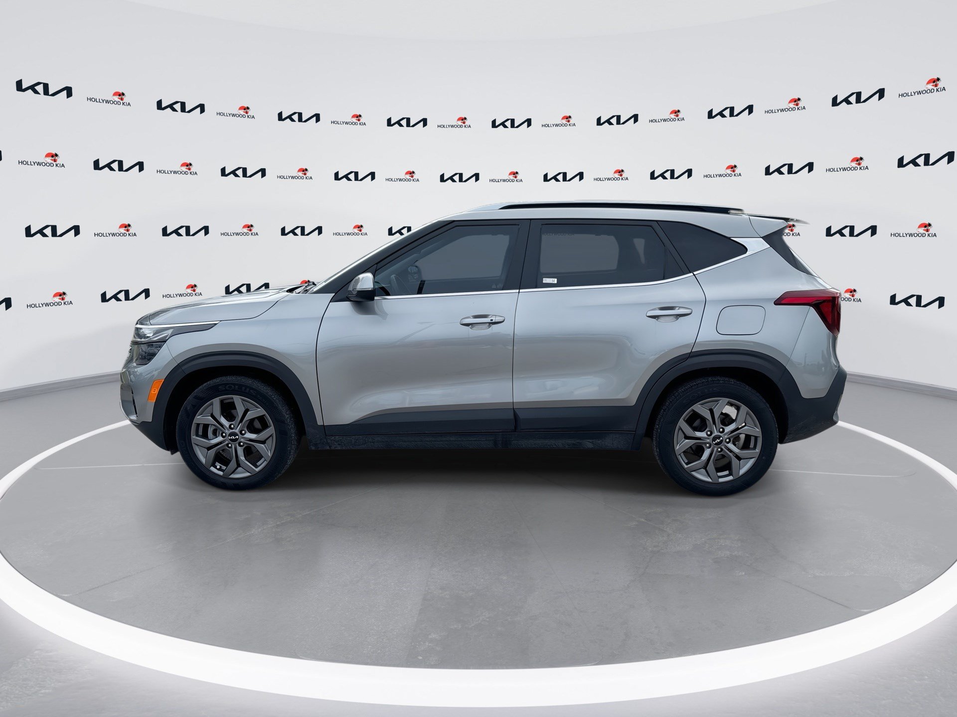Used 2024 Kia Seltos S FWD image 5