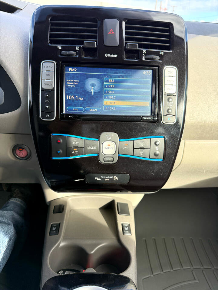 Used 2013 Nissan Leaf SV w/ LED & Quick Charge Pkg image 19