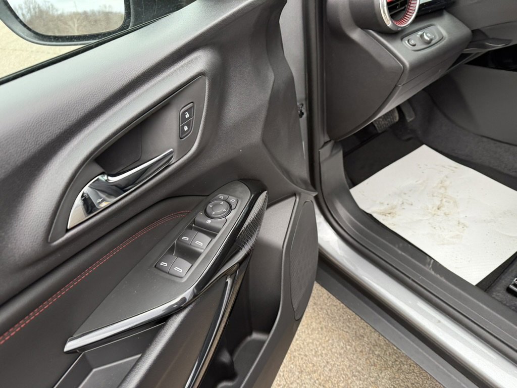 New 2026 Chevrolet Trax RS w/ Sunroof Package image 14