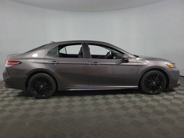 Used 2020 Toyota Camry SE image 10