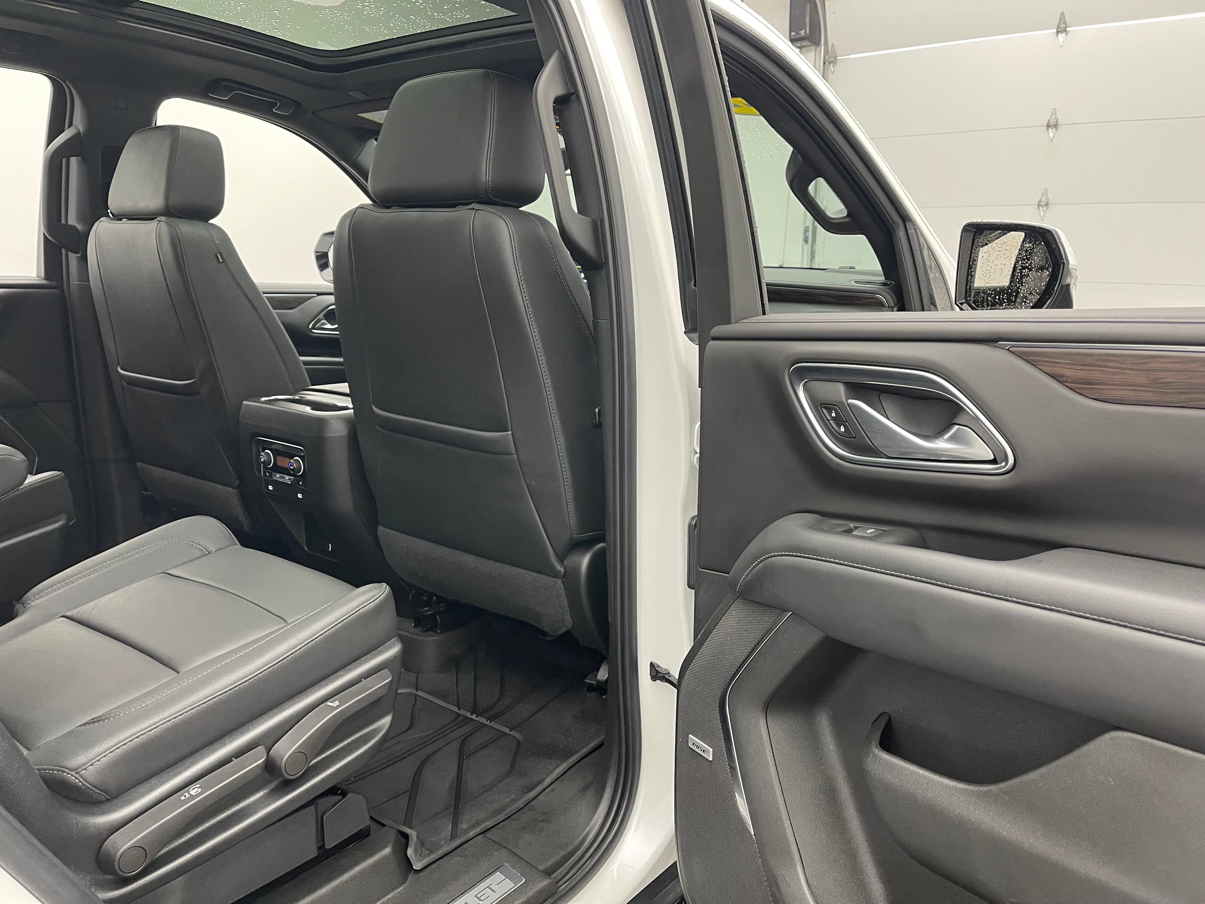 Used 2022 Chevrolet Tahoe Z71 w/ Z71 Off-Road Package AWD/4WD image 39