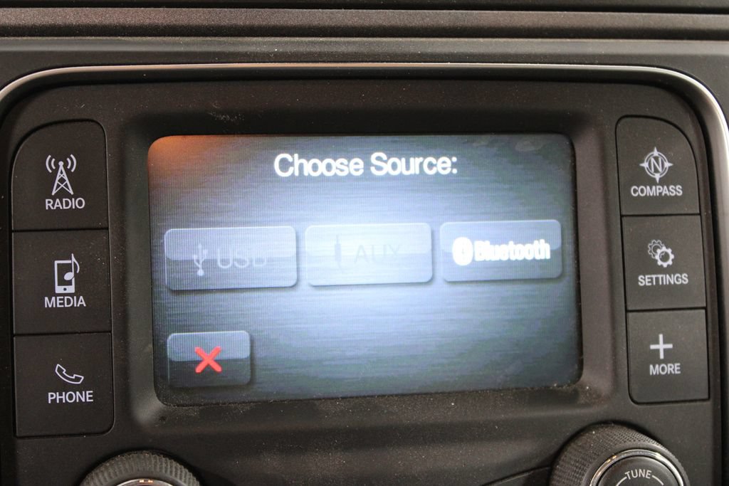 Used 2018 RAM 3500 Tradesman w/ Chrome Appearance Group RWD image 32