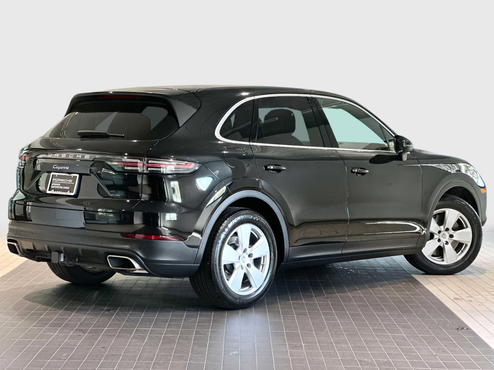 Certified 2022 Porsche Cayenne image 7