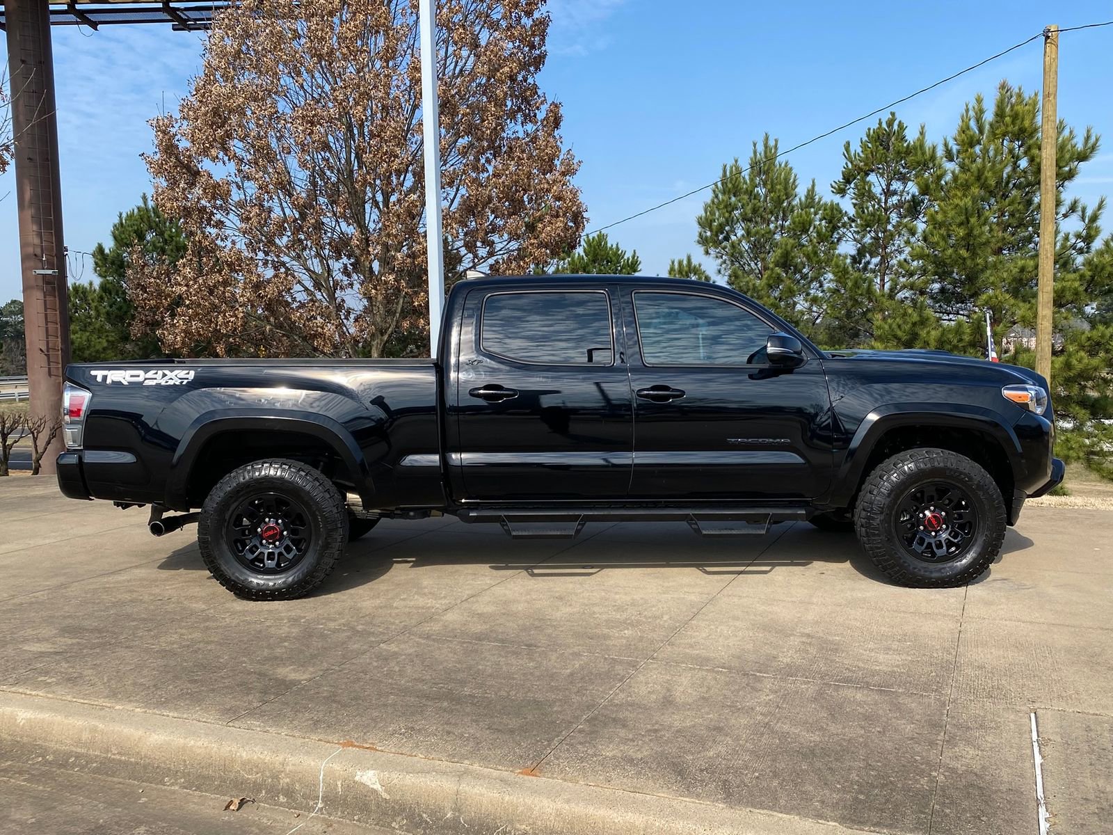 Used 2023 Toyota Tacoma SR5 image 7