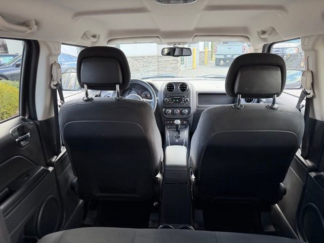 Used 2016 Jeep Patriot Latitude image 32
