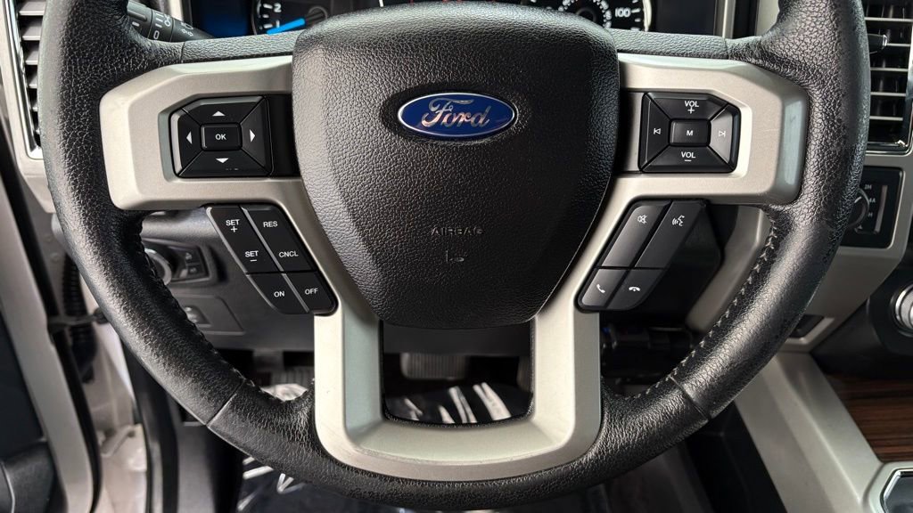 Used 2015 Ford F150 Lariat w/ Equipment Group 502A Luxury AWD/4WD image 34