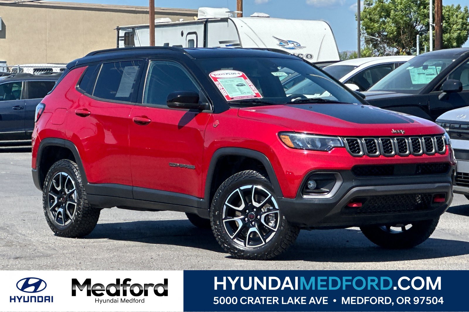 Used 2025 Jeep Compass Trailhawk AWD/4WD video 1