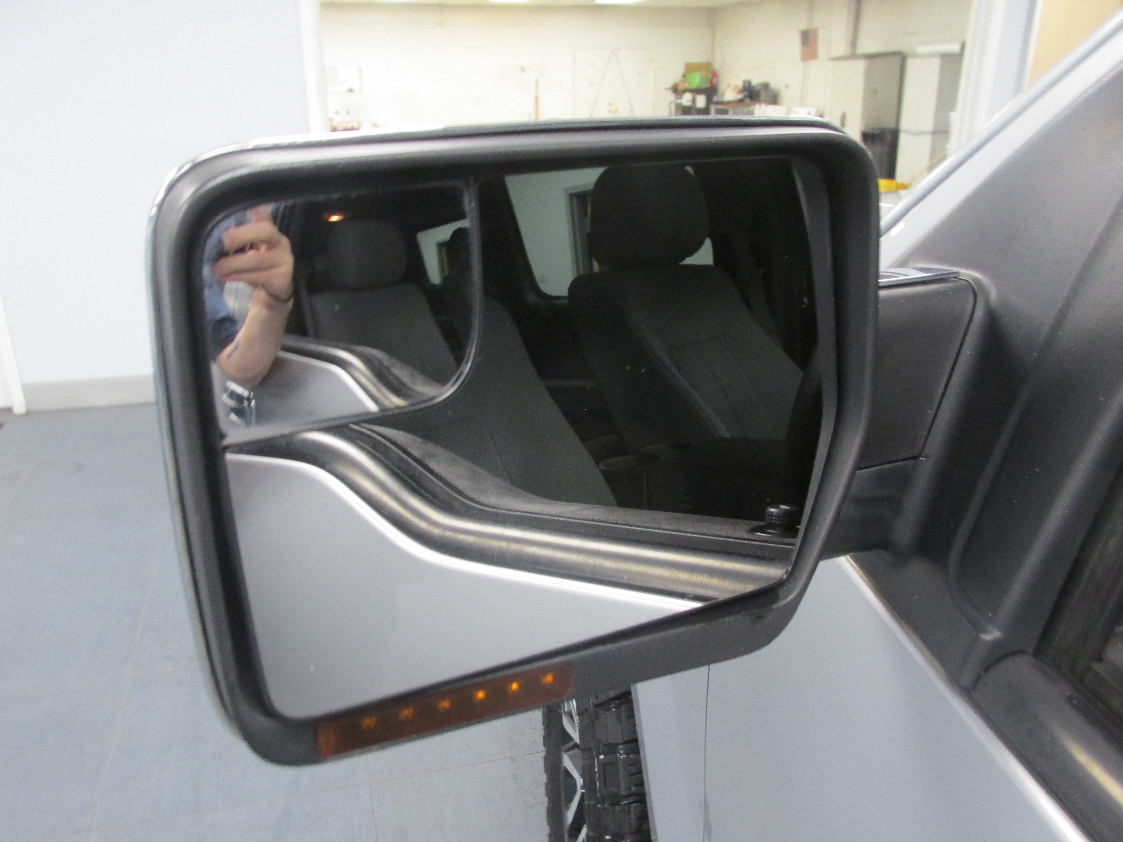 Used 2013 Ford F150 XLT w/ Mid Equipment Group AWD/4WD image 18