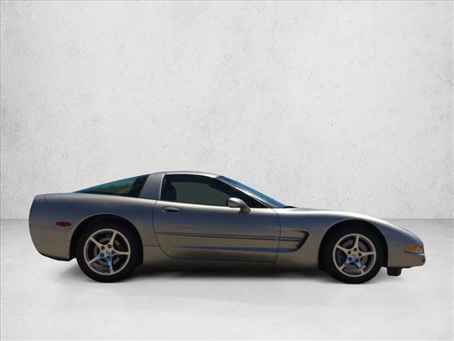 Used 2000 Chevrolet Corvette Coupe w/ Roof Pkg RWD image 4