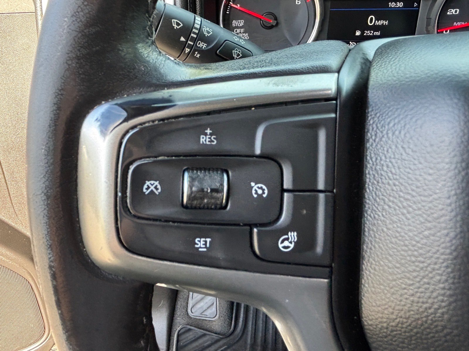 Used 2021 Chevrolet Silverado 1500 LT w/ Convenience Package II AWD/4WD image 22