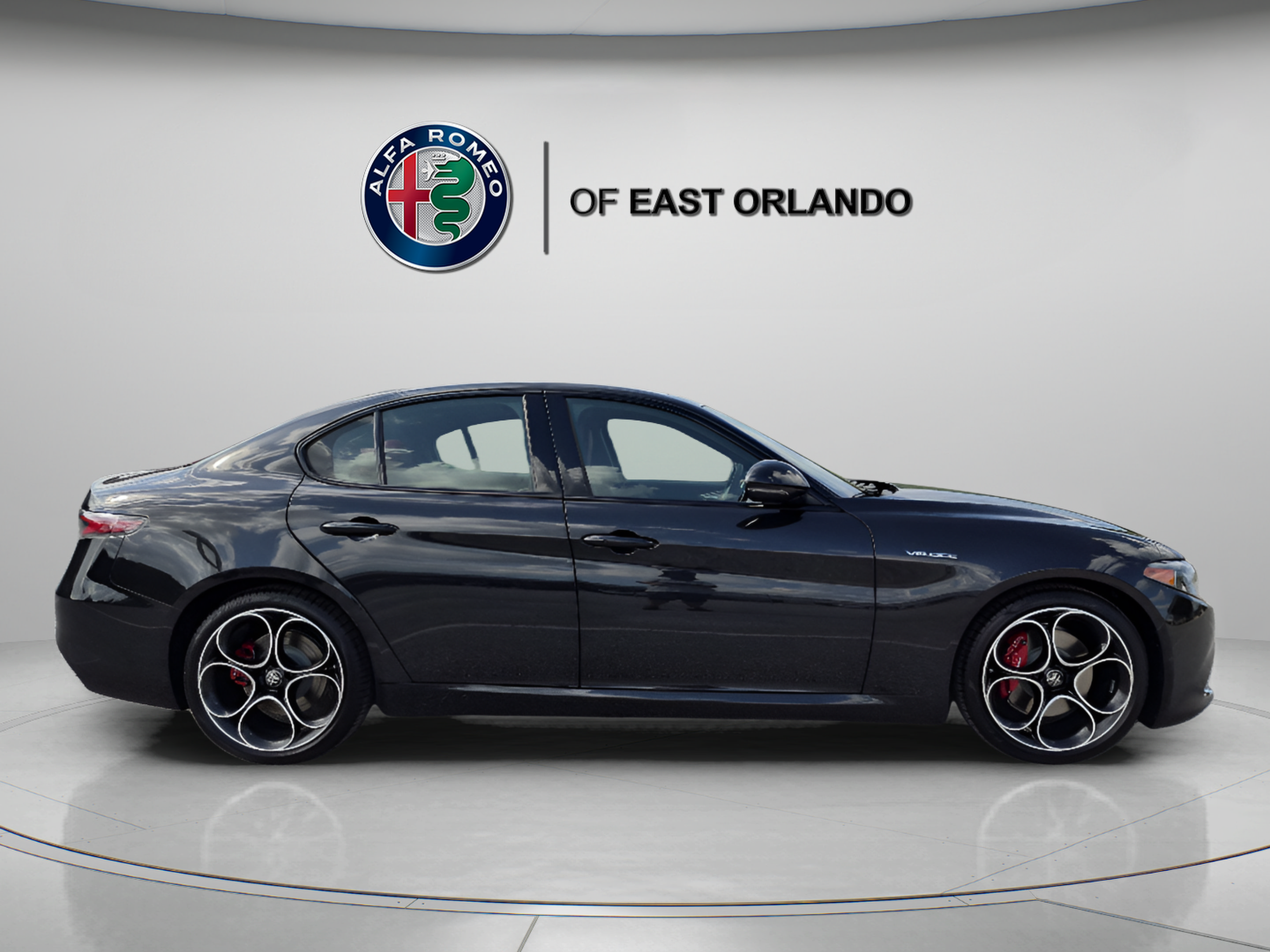 New 2026 Alfa Romeo Giulia w/ Driving Assist Package RWD image 8