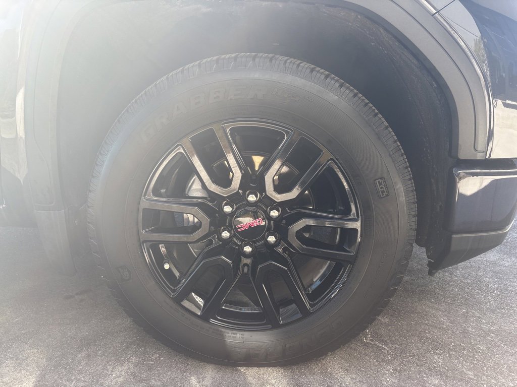Used 2024 GMC Sierra 1500 Elevation image 12