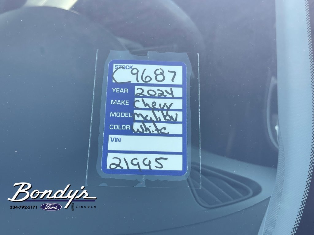 Used 2024 Chevrolet Malibu LT FWD image 21