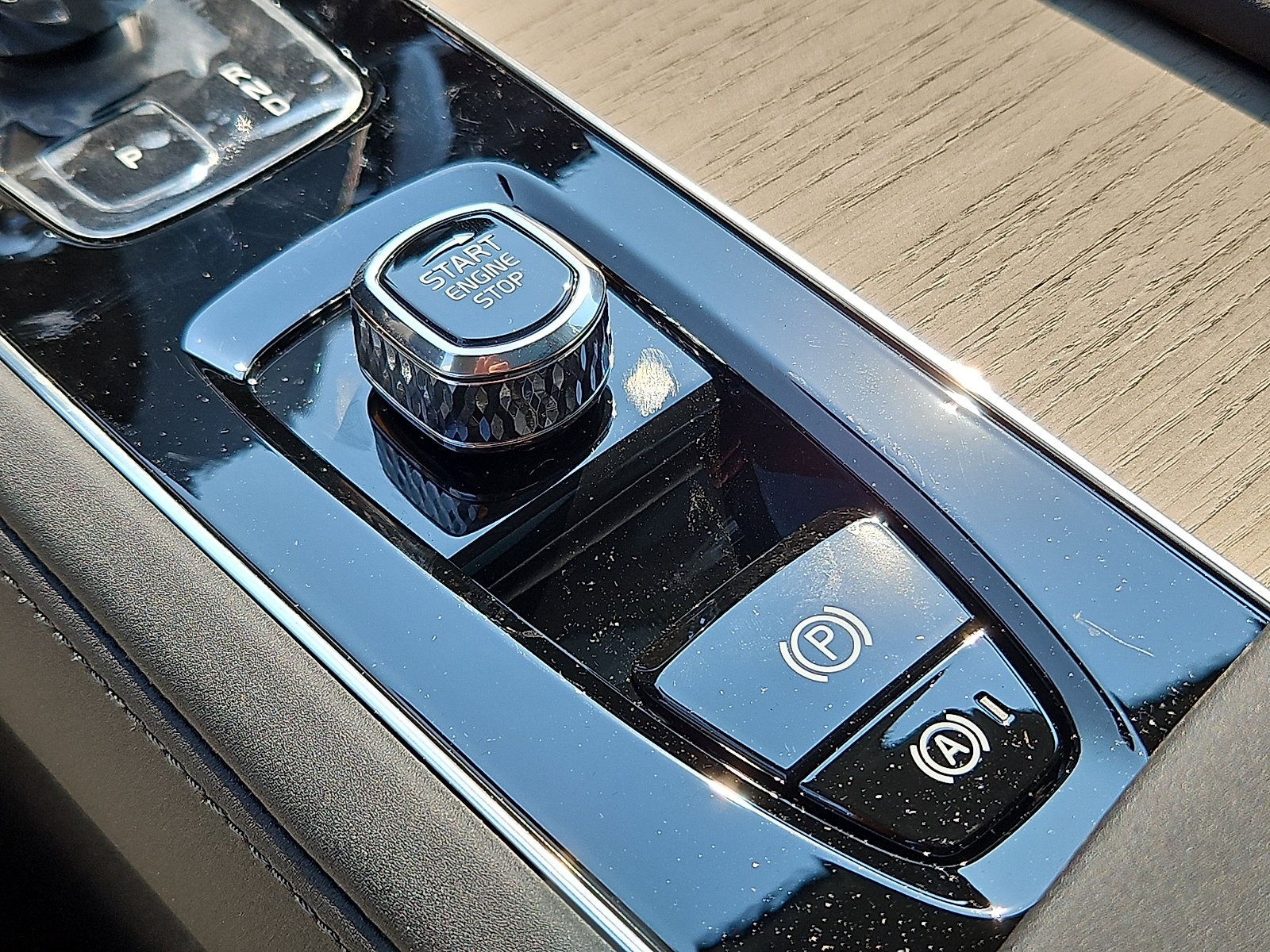 New 2026 Volvo XC90 B5 Core AWD/4WD image 19