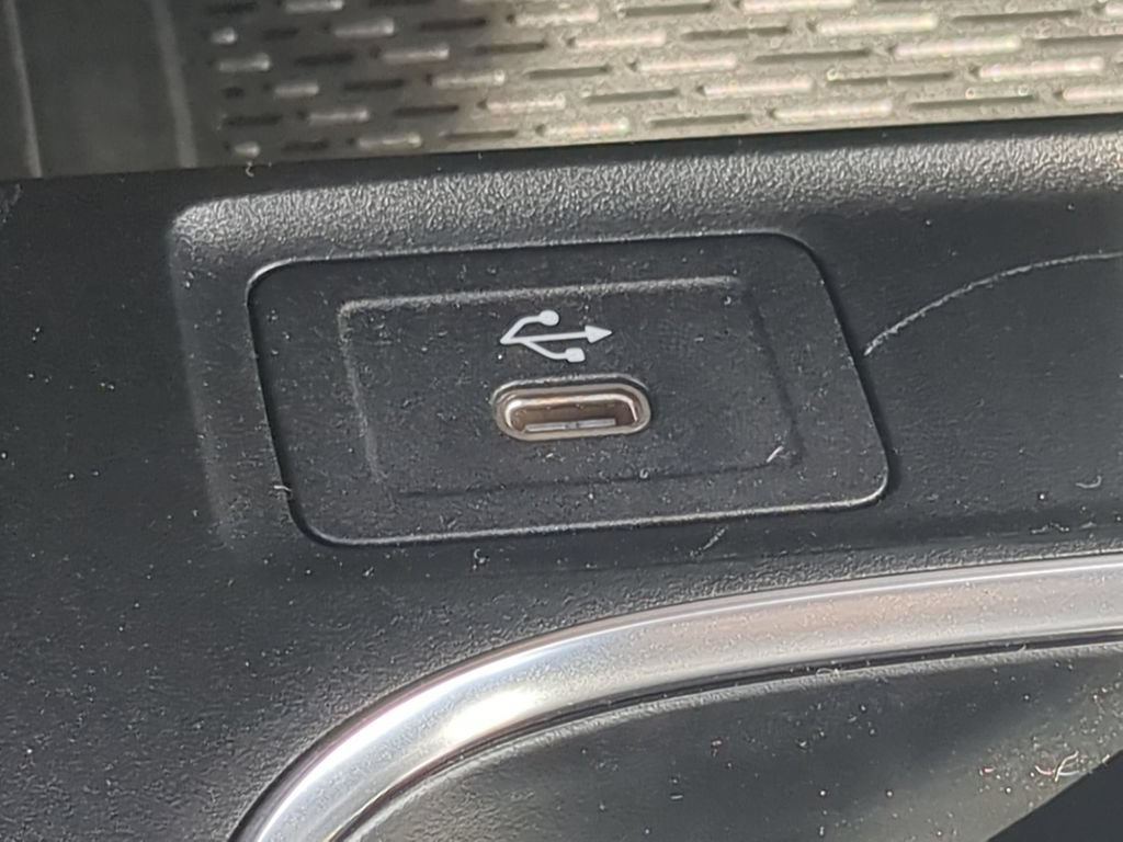 Certified 2025 Mercedes-Benz CLA 250 4MATIC image 9