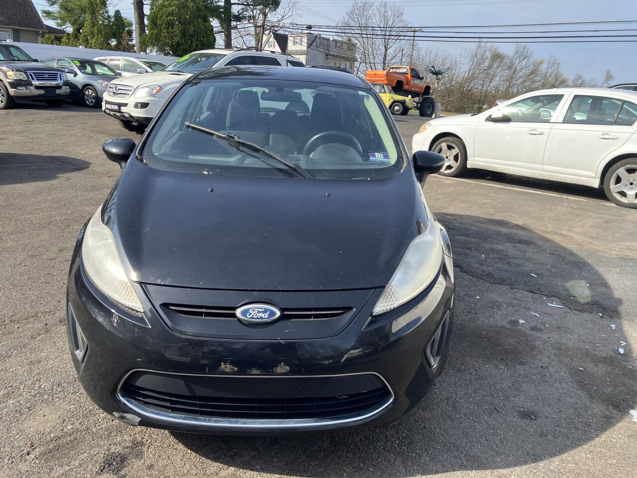 Used 2011 Ford Fiesta SE w/ 203A Rapid Spec Order Code image 4