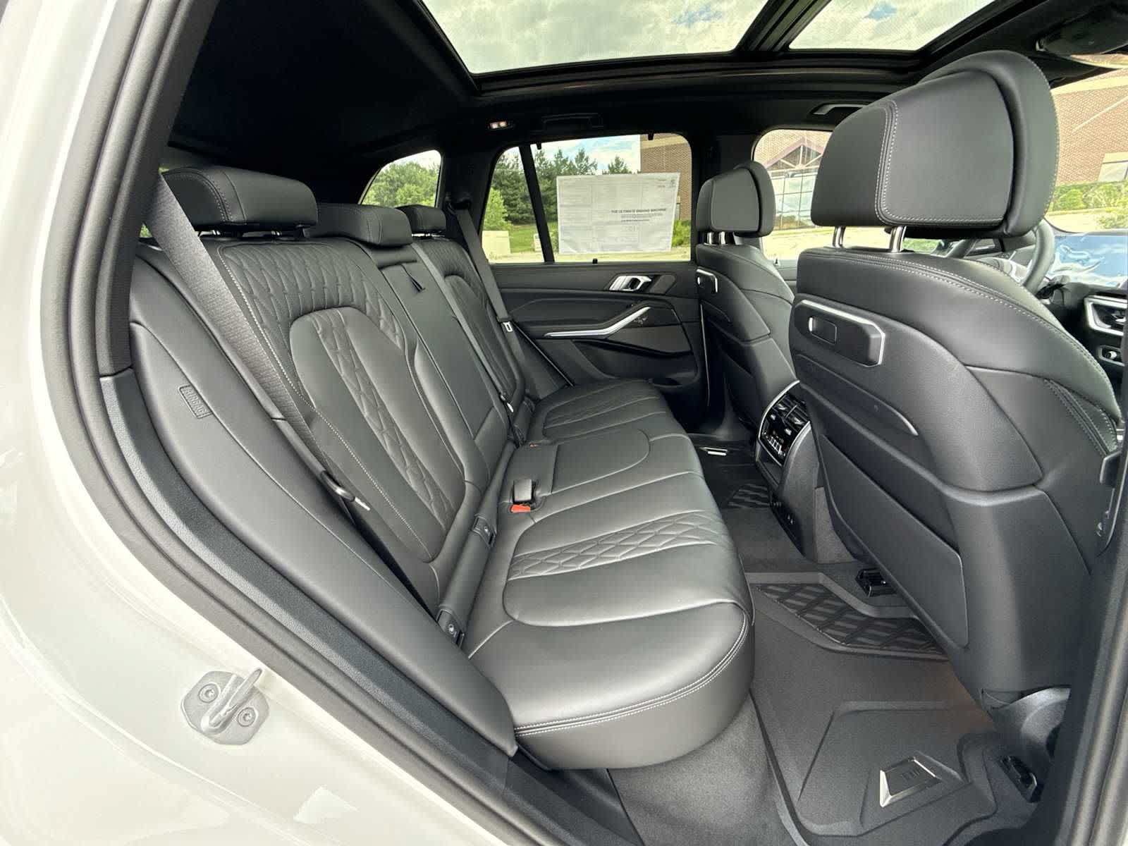 New 2026 BMW X5 M60i AWD/4WD image 22