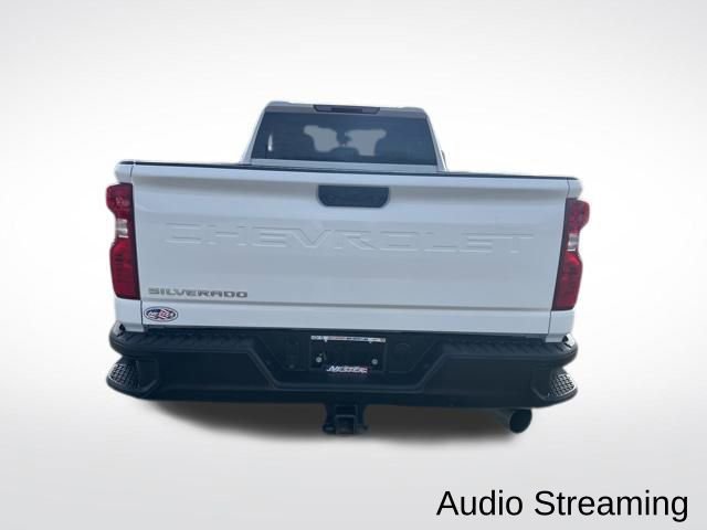 Used 2025 Chevrolet Silverado 3500 W/T image 4