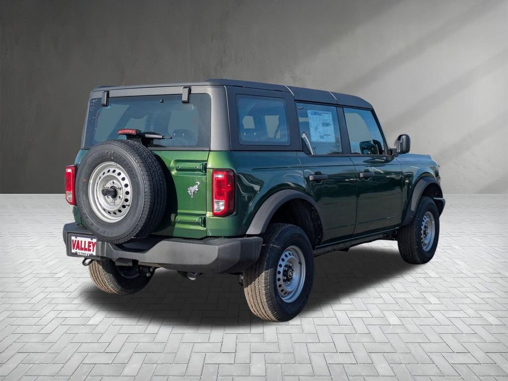 New 2025 Ford Bronco 4-Door image 7