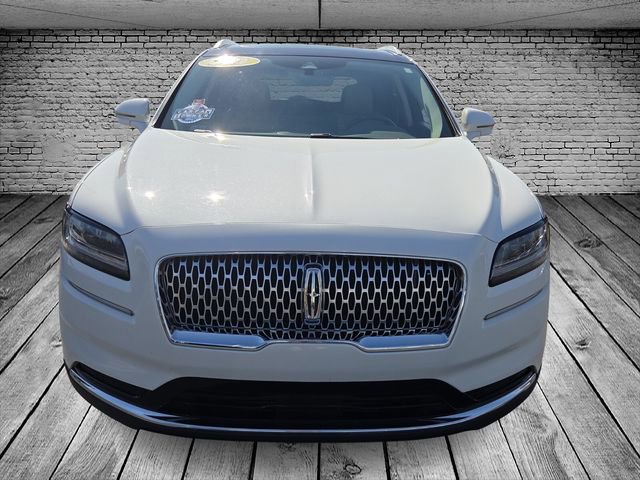 Used 2022 Lincoln Nautilus Reserve w/ Luxury Package image 2