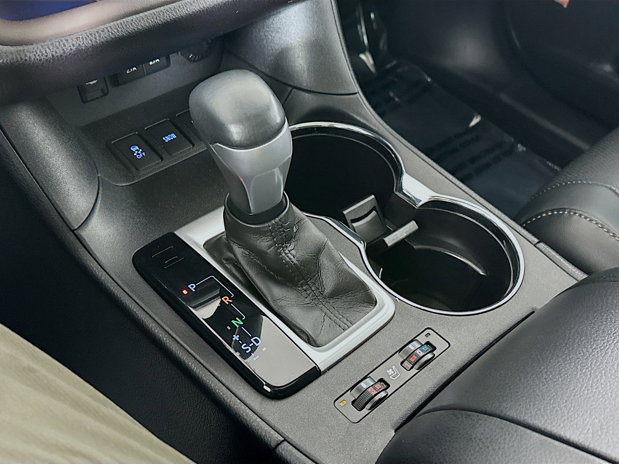 Used 2017 Toyota Highlander Limited image 17