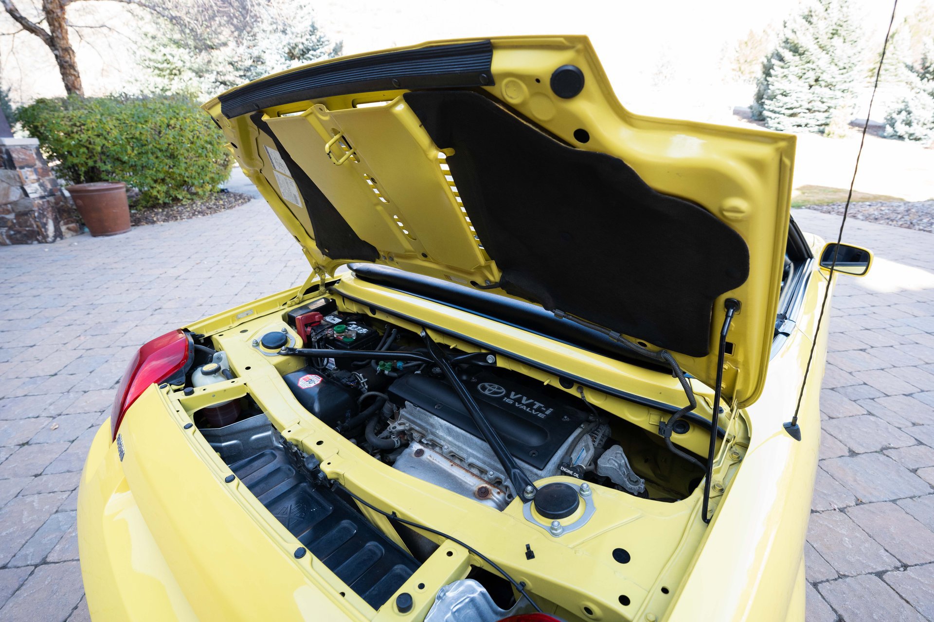 Used 2001 Toyota MR2 image 27