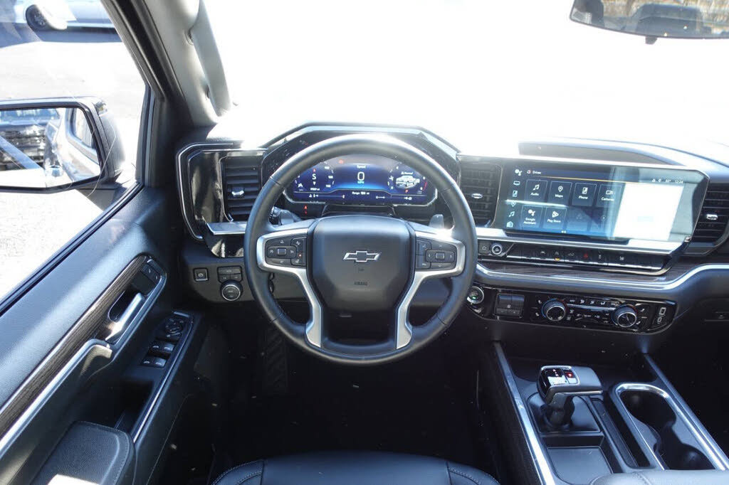 Used 2024 Chevrolet Silverado 1500 RST w/ Protection Package AWD/4WD image 33