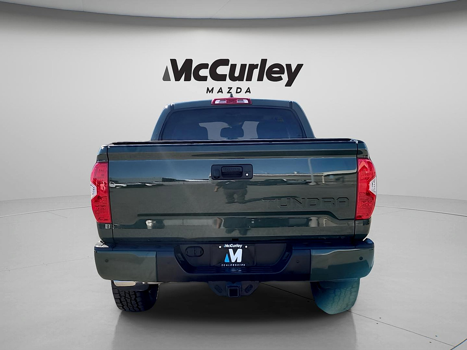 Used 2021 Toyota Tundra Limited w/ Limited Premium Package AWD/4WD image 6